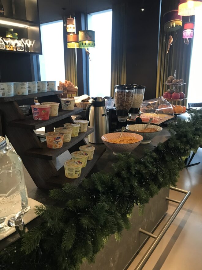 Continental Breakfast preorder 10 PAX (excluding Coffee and Bread/Croissants)